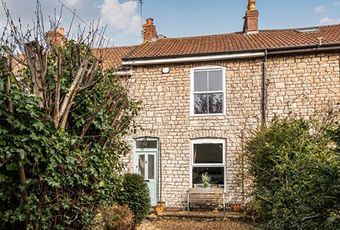 3 Bedroom Terraced House For Sale In Bath Road, Willsbridge, Bristol, BS30