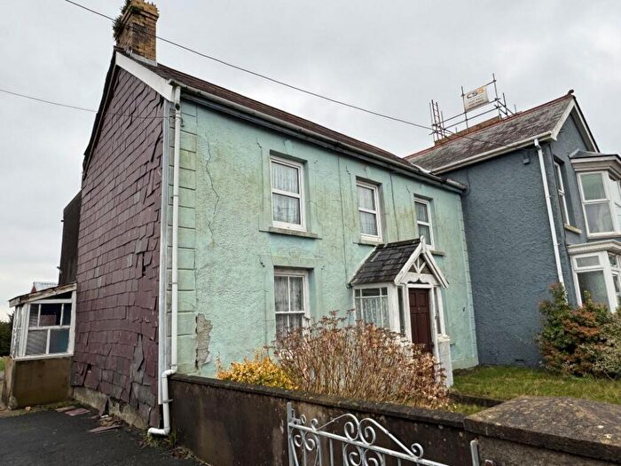 3 Bedroom Terraced House For Sale In Plasmarl, Clynderwen, Dyfed, SA66