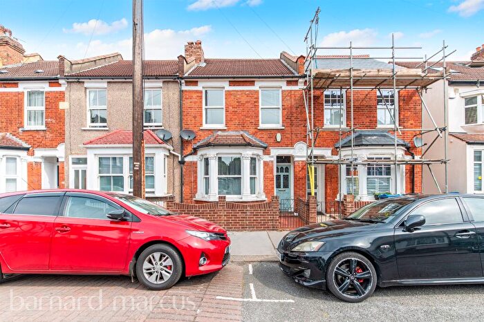 3 Bedroom Terraced House For Sale In Cedar Road, Croydon, CR0