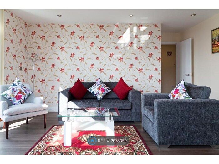 2 Bedroom Flat To Rent In Meade House, Cambridge, CB1