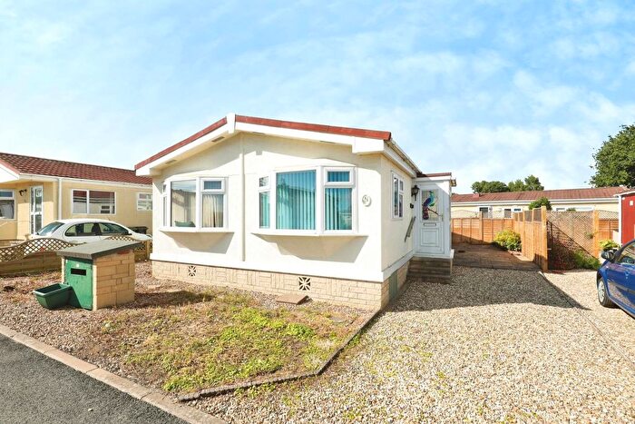 1 Bedroom Property For Sale In Badgers Lane, Broadway, Worcestershire, WR12