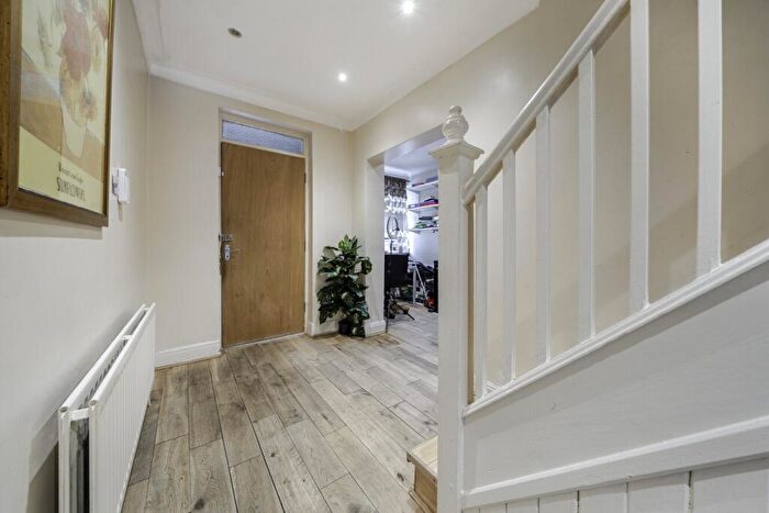 7 Bedroom Detached House For Sale In Le May Avenue, London, SE12