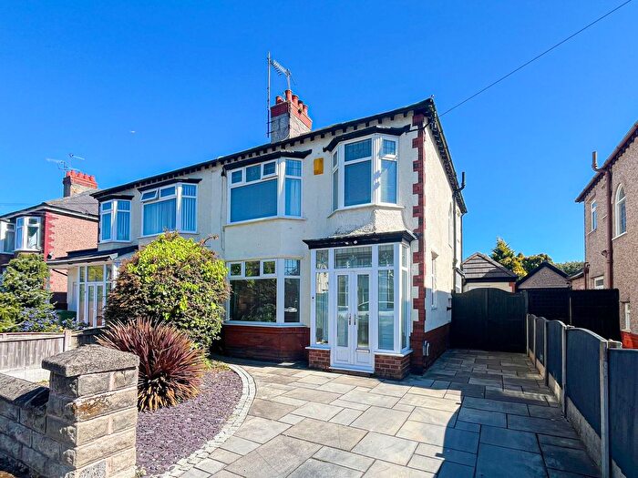 4 Bedroom Semi-detached House For Sale In Oakland Road, Liverpool, L19