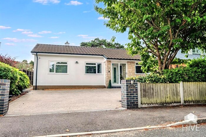3 Bedroom Bungalow For Sale In Sandy Lane, St. Ives, BH24