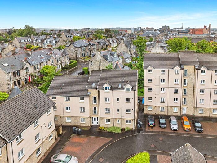 2 Bedroom Flat For Sale In Pilmuir Place, Dunfermline, KY12