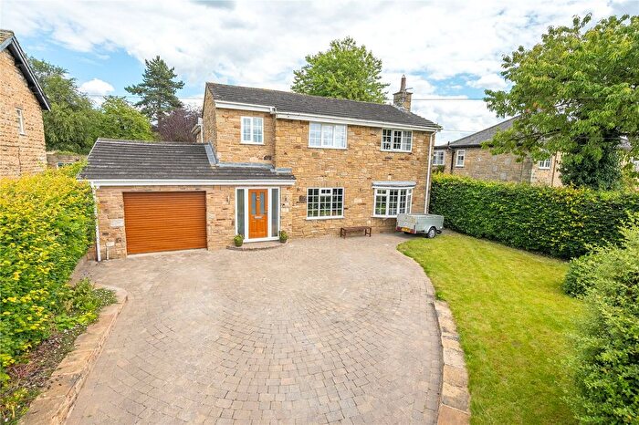 4 Bedroom Detached House For Sale In Main Street, Ledston, Castleford, West Yorkshire, WF10