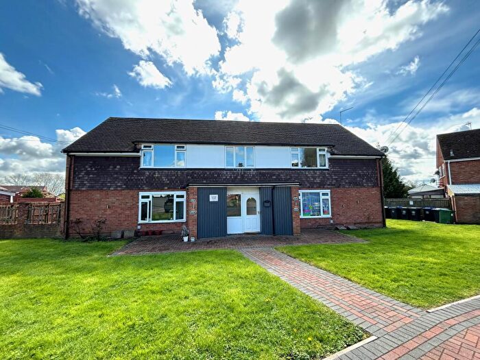 2 Bedroom Apartment To Rent In George Street, Stockton, CV47