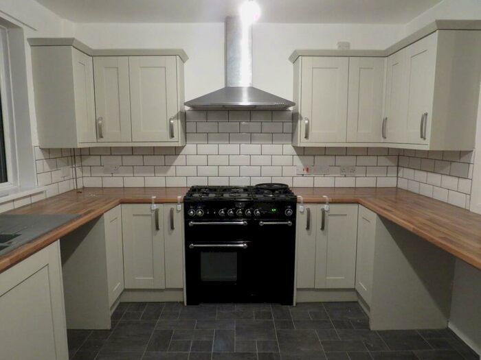 3 Bedroom House To Rent In Greave House Drive, Luddendenfoot, Halifax, HX2