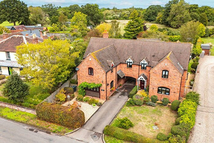 4 Bedroom Semi-Detached House For Sale In Gilberts End, Hanley Castle, Worcester, Worcestershire, WR8