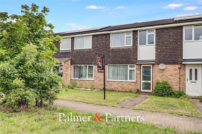 3 Bedroom Terraced House For Sale In Noakes Avenue, Chelmsford, Essex, CM2