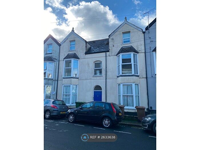 2 Bedroom Flat To Rent In Headland Park, Plymouth, PL4