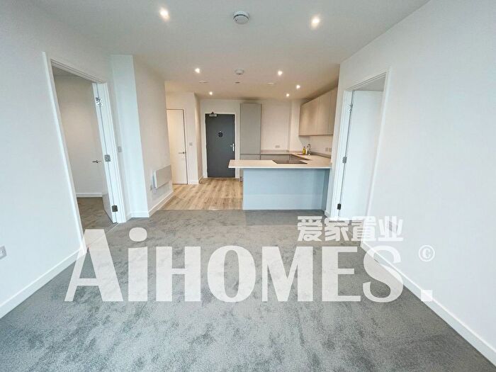 2 Bedroom Flat For Sale In No. Old Trafford Park, Wharf End, Trafford Park, M17