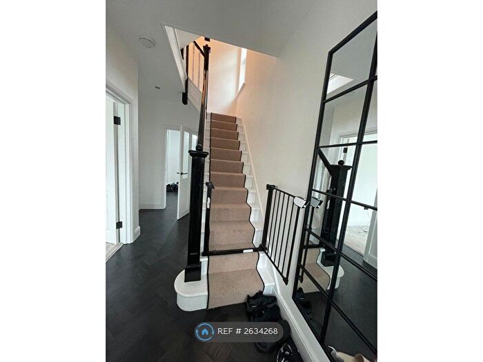 4 Bedroom Semi-Detached House To Rent In Primrose Avenue, Romford, RM6