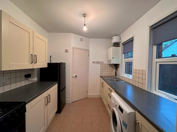 1 Bedroom Maisonette To Rent In Mead Road, Edgware, HA8