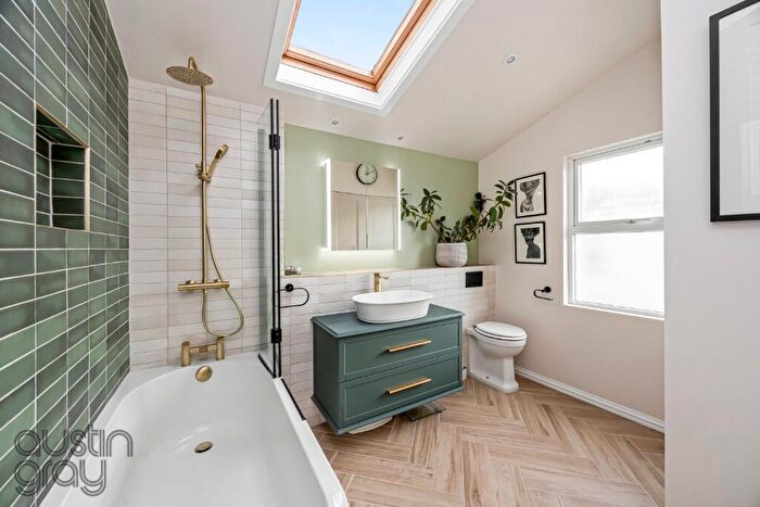 3 Bedroom Terraced House For Sale In Montgomery Street, Hove, East Sussex, BN3