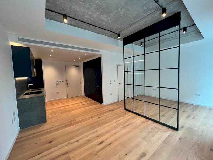 Studio To Rent In Goodluck Hope Walk, London, E14