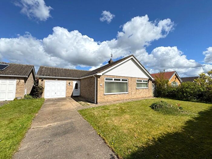 3 Bedroom Detached Bungalow For Sale In West Winch - Detached Bedroom Bungalow Ready For Modernisation, PE33
