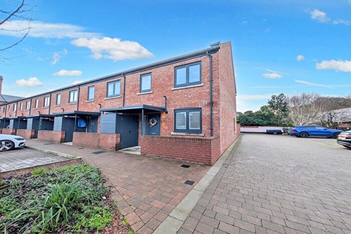 3 Bedroom End Of Terrace House For Sale In Blandford St Mary, DT11