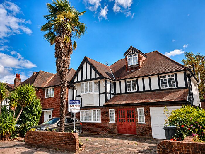 5 Bedroom Detached House For Sale In Beaufort Road, Ealing, W5