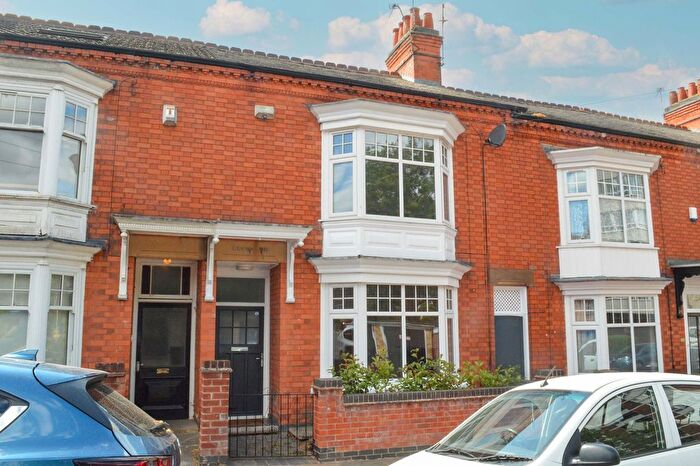 4 Bedroom Terraced House For Sale In St.Leonards Road, Clarendon Park, Leicester, LE2
