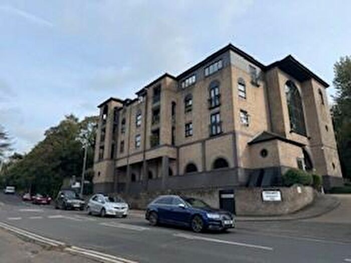 1 Bedroom Flat To Rent In Langthornes, Billericay, CM12