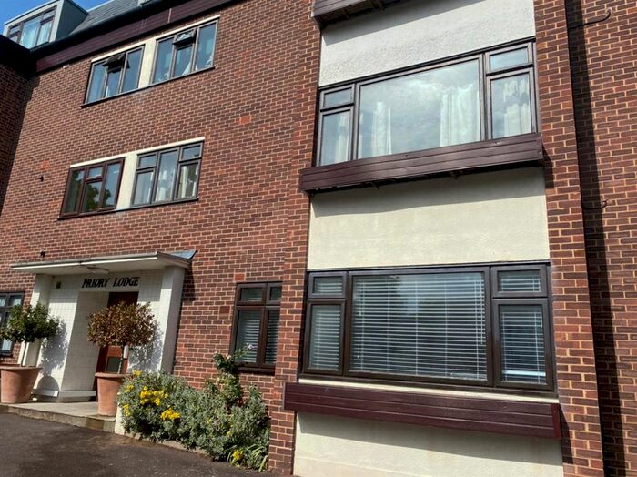 Studio To Rent In Castlebar Road, London, W5