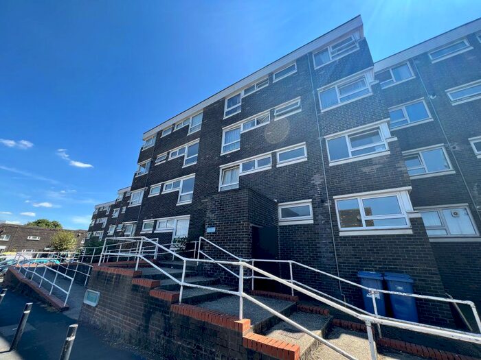 1 Bedroom Property To Rent In Shawbridge, Harlow, Essex, CM19