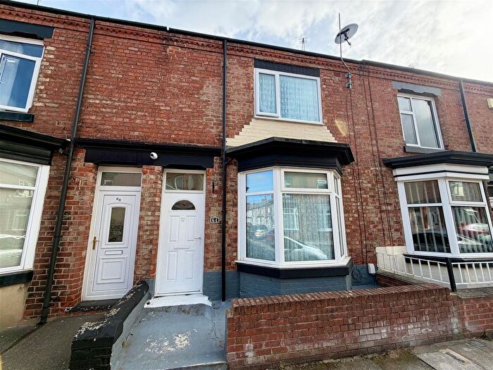 3 Bedroom Terraced House For Sale In Thornton Street, Darlington, DL3