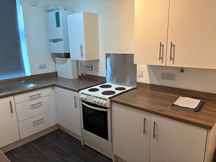 2 Bedroom Flat To Rent In Lawton Terrace, Dundee, DD3