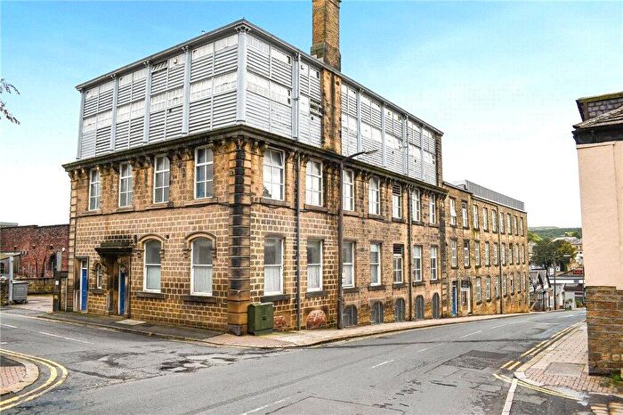 1 Bedroom Apartment To Rent In Clyde Street, Bingley, West Yorkshire, BD16