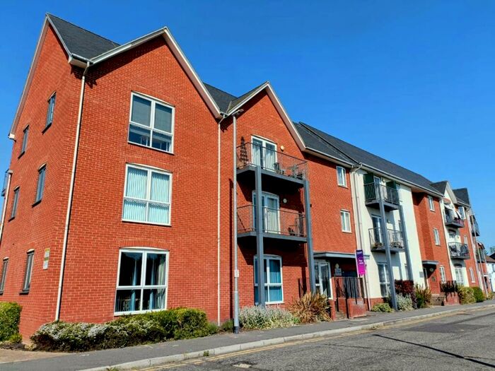 3 Bedroom Apartment To Rent In Wharf Road, Chelmsford, CM2