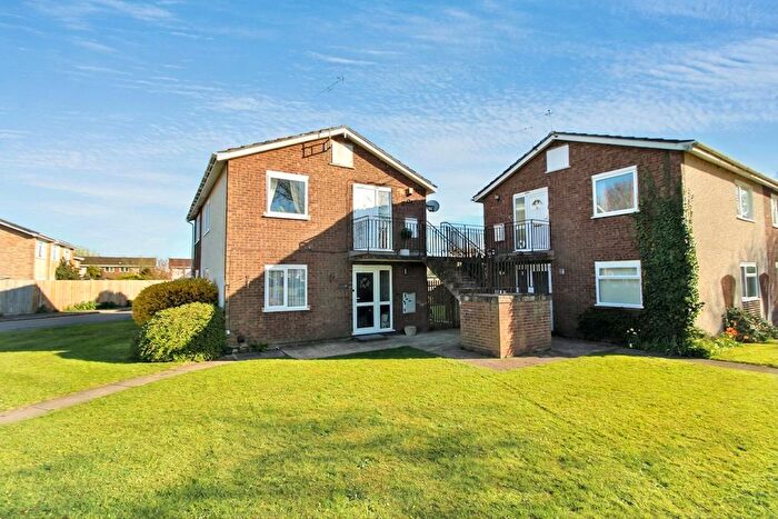 3 Bedroom Flat For Sale In Highfield Way, Hazlemere, HP15