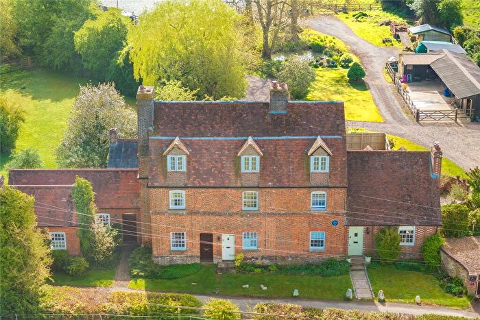 3 Bedroom Equestrian Facility For Sale In Hawridge Lane, Bellingdon, Chesham, Buckinghamshire, HP5