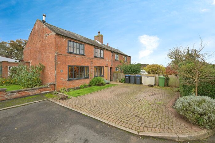 4 Bedroom Link Detached House For Sale In Butt Lane, Husbands Bosworth, Lutterworth, LE17