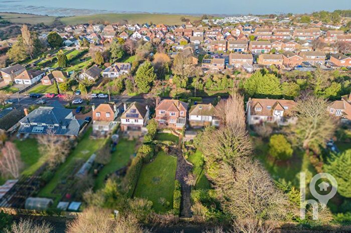 3 Bedroom Detached House For Sale In Chequers Road, Minster On Sea, ME12