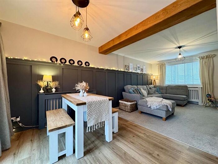 3 Bedroom Semi-Detached House For Sale In Woodward Avenue, Bacton, IP14