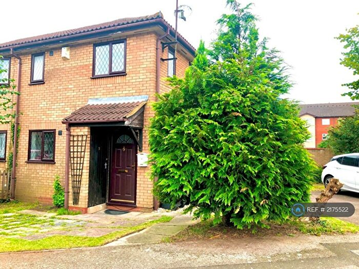 1 Bedroom Terraced House To Rent In Dexter Close, Luton, LU3