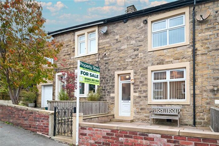 2 Bedroom Terraced House For Sale In Hollins Road, Barnoldswick, Lancashire, BB18