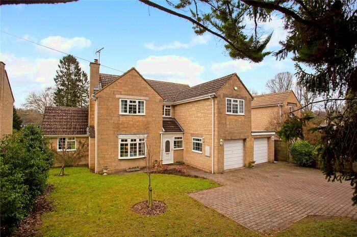 4 Bedroom Detached House For Sale In Cirencester Road, South Cerney, Cirencester, Gloucestershire GL7