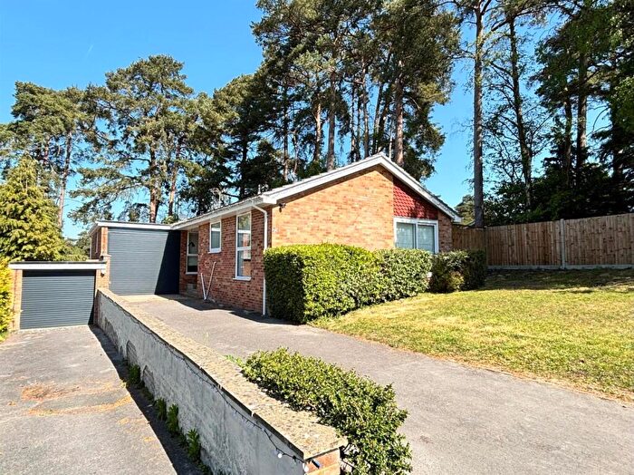 4 Bedroom Detached Bungalow For Sale In Azalea Way, Camberley, Surrey, GU15