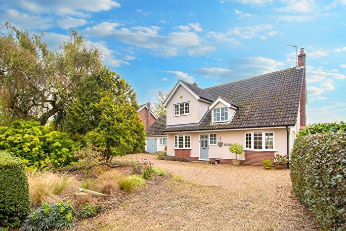 4 Bedroom Detached House For Sale In The Street, Blo Norton, Diss, IP22