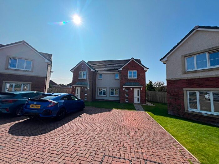 3 Bedroom Semi Detached House To Rent In Bleachfield, Dundee, DD4