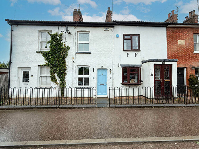 2 Bedroom Terraced House For Sale In Rothschild Road, Wing, LU7