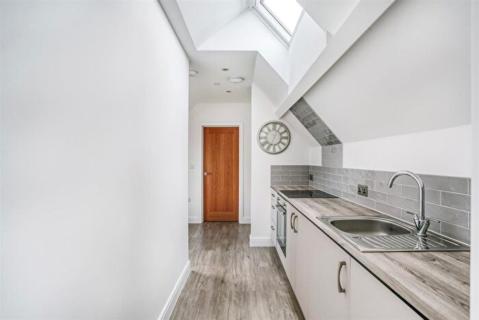 1 Bedroom Flat To Rent In Manor Road, Littleover, Derby, DE23