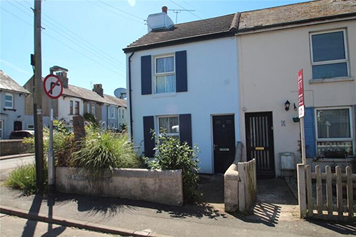 2 Bedroom End Of Terrace House To Rent In Gladstone Terrace, Wick, Littlehampton, West Sussex, BN17