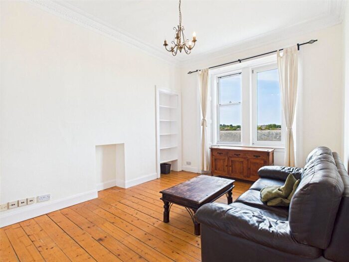 2 Bedroom Apartment To Rent In Broughton Road, Broughton, Edinburgh, EH7