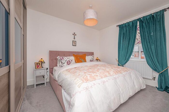 5 Bedroom Detached House For Sale In Florence Grove, Market Harborough, LE16