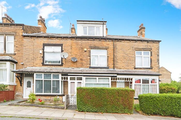 3 Bedroom Terraced House To Rent In Norwood Terrace, Shipley, BD18