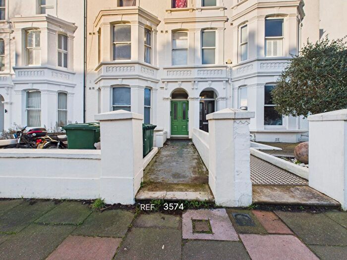 Studio To Rent In Westbourne Villas, Hove, BN3