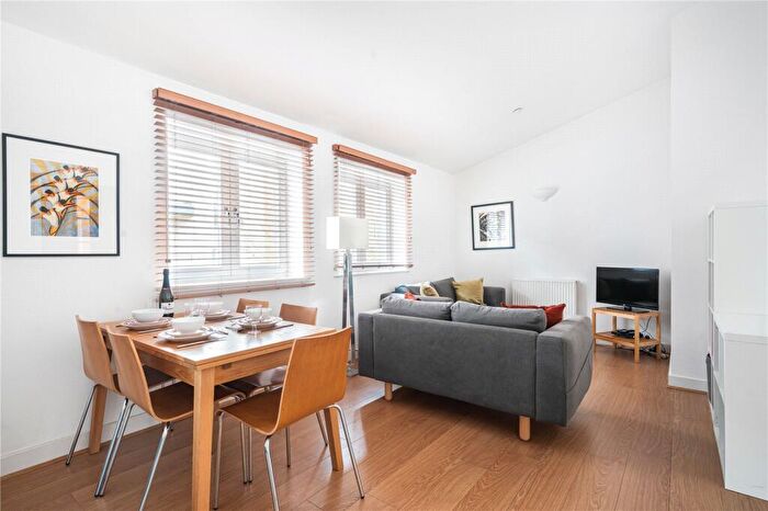 2 Bedroom Apartment To Rent In St. Clements Street, East Oxford, OX4